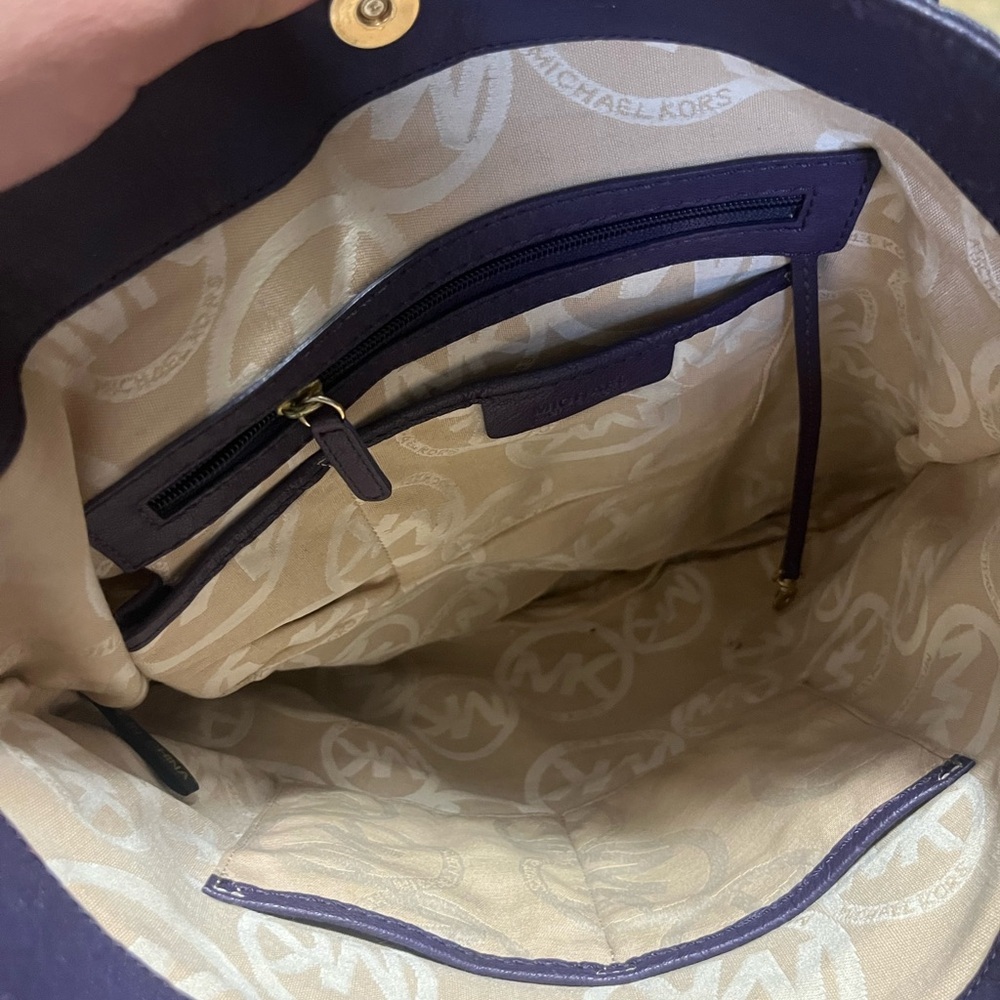 Michael Kors Purple Tote Bag - Picture 5 of 7